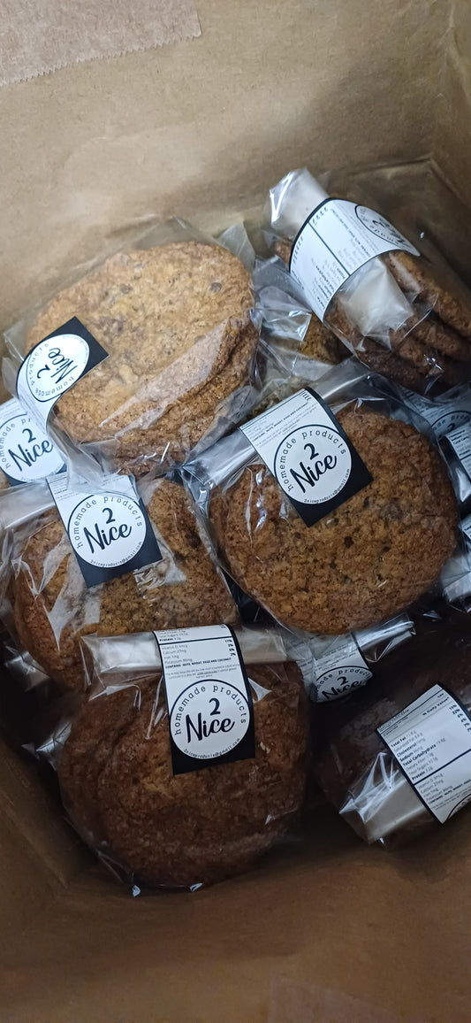 Deluxe Choc chip cookies
